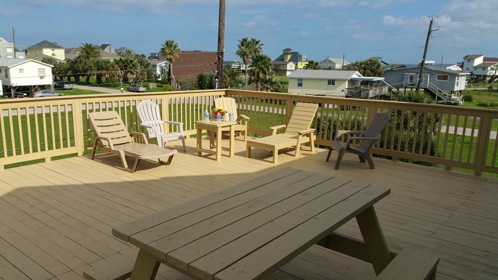 Private Beach -- Away From The Crowds - Ocean Views -Short Drive To Moody Gardens, Schlitter Bahn, Pleasure Pier Galveston Exteriör bild